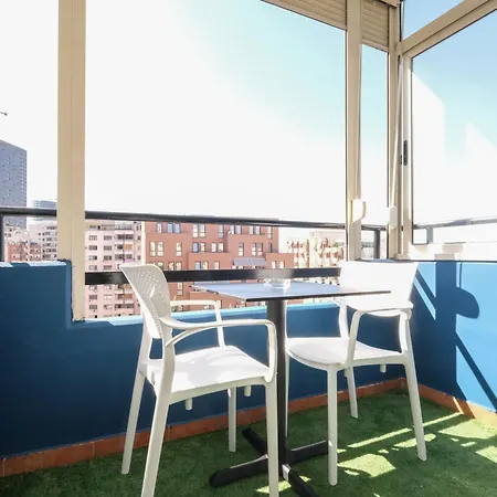 Matisse No15 - One Bedroom With Balcony