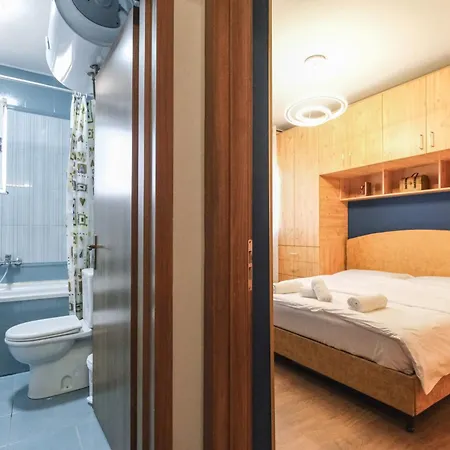 Matisse No15 - One Bedroom With Balcony Tirana