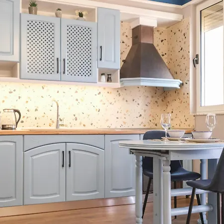 Matisse No15 - One Bedroom With Balcony Lägenhet Tirana