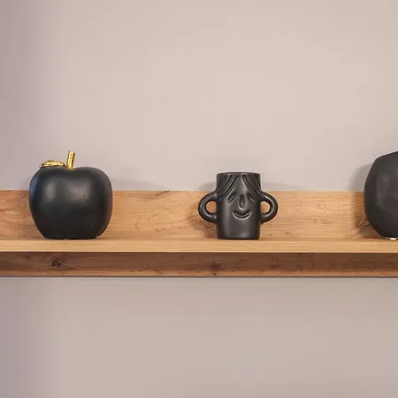 Matisse No15 - One Bedroom With Balcony *