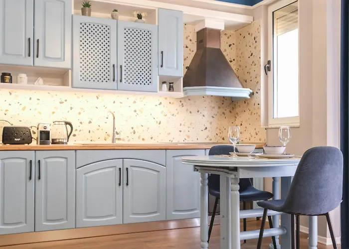 Matisse No15 - One Bedroom With Balcony Apartament Tirana