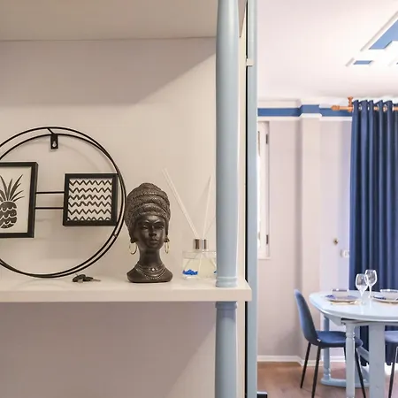 Matisse No15 - One Bedroom With Balcony