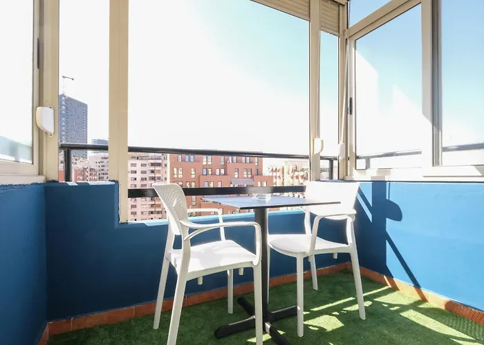 Matisse No15 - One Bedroom With Balcony